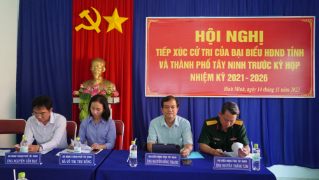 Trưởng Ban Nội chính Tỉnh ủy Nguyễn Hồng Thanh tiếp xúc cử tri xã Bình Minh